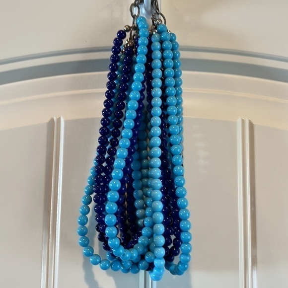 Beautiful blue glass bead chunky multi strand statement necklace/bracelet set - Picture 9 of 13